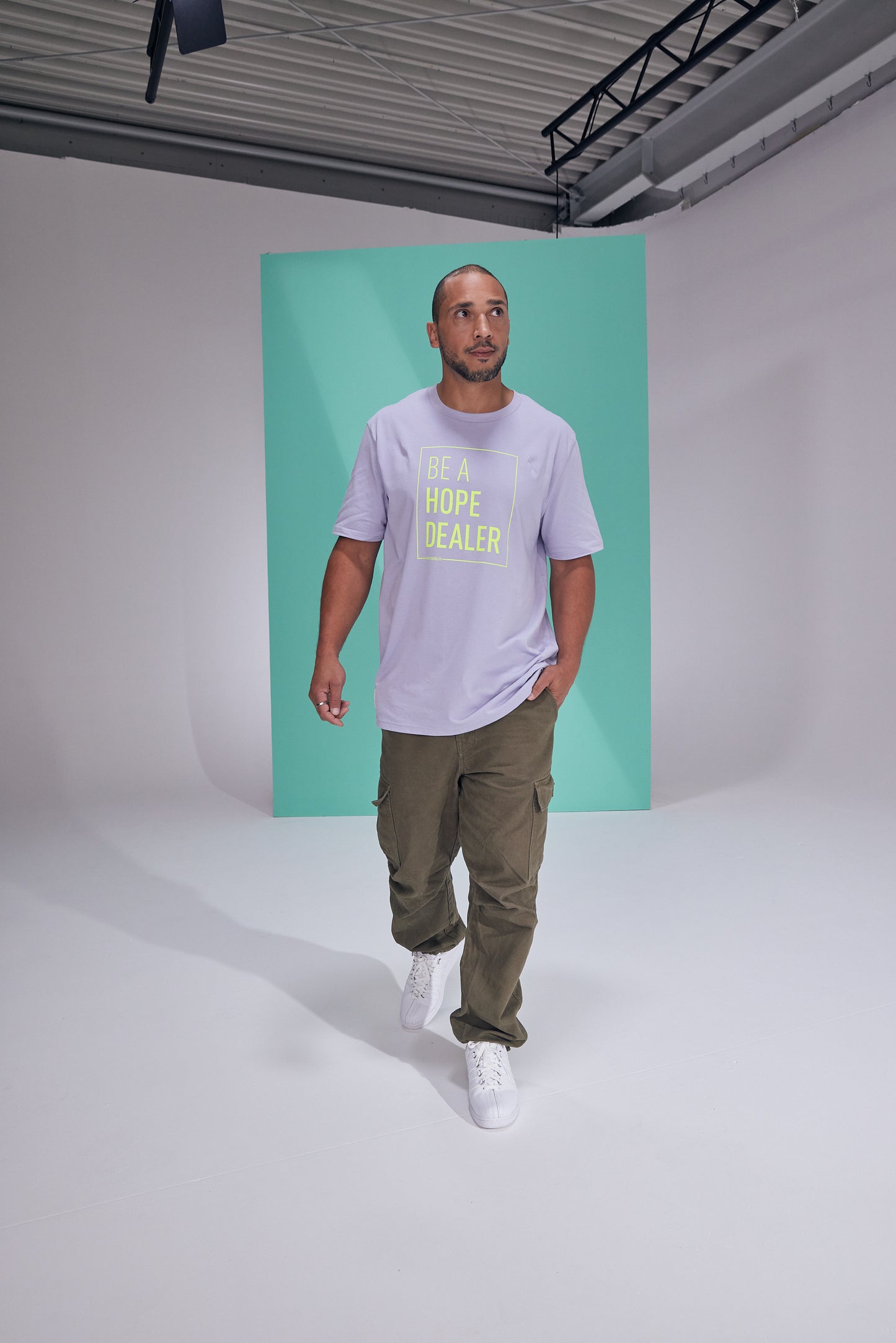 T-Shirt Unisex „BE A HOPE DEALER” - designed by ONE DAY e.V.
