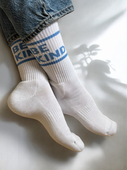 Socken „BE KIND” - designed by ONE DAY e.V.