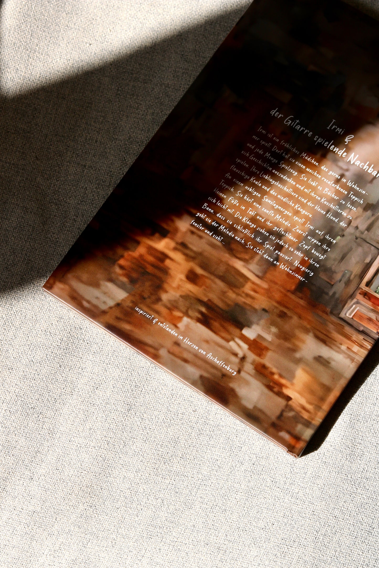 Buch von Alina Lazarus „Irmi & der Gitarre spielende Nachbar“
