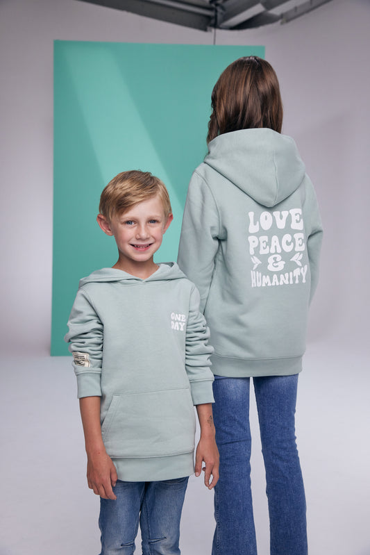 Kinder Hoodie „LOVE PEACE & HUMANITY”