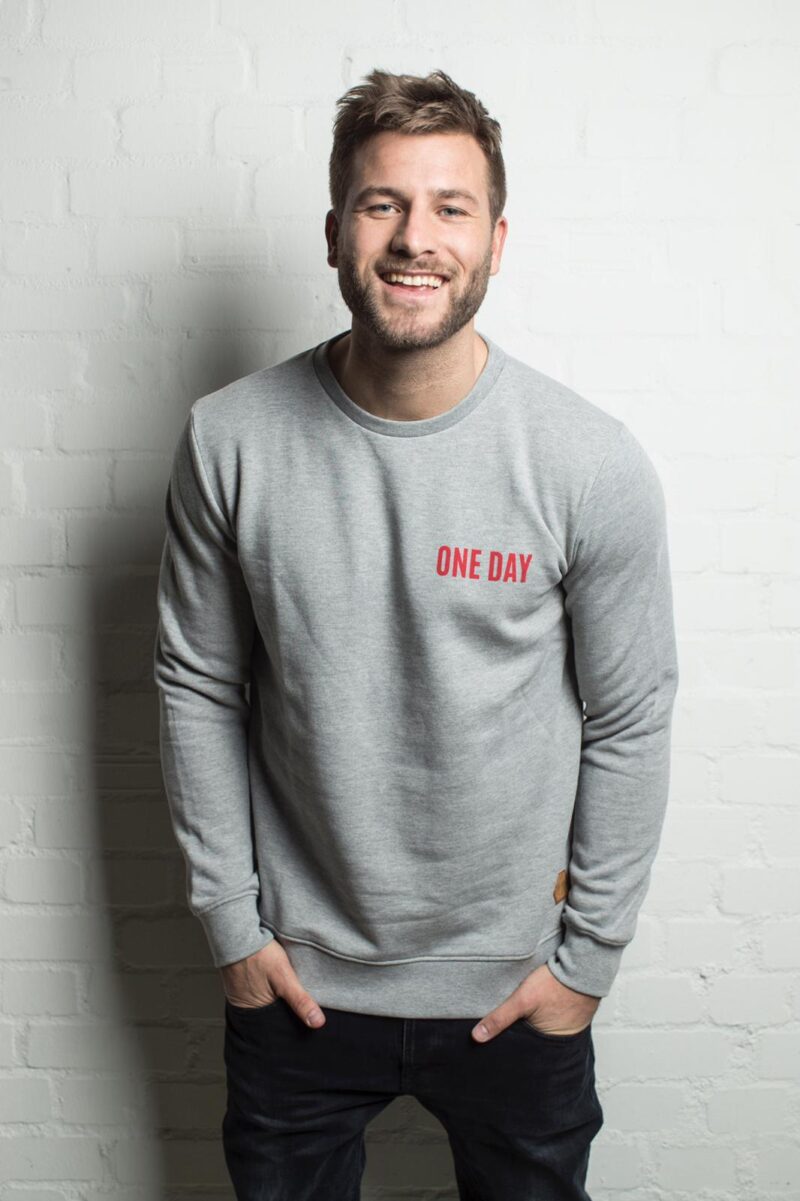 Sweater „BE A BADASS WITH A GOOD HEART”